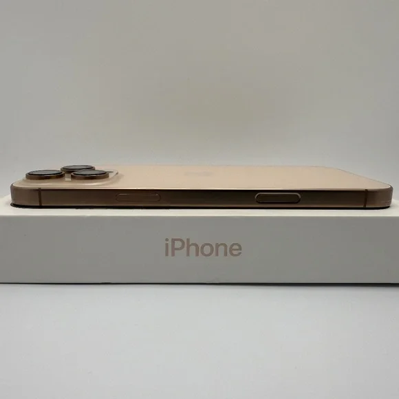 APPLE IPHONE 16 PRO MAX 256GB!